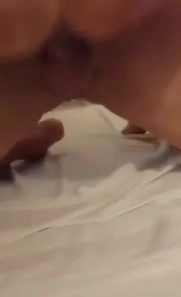 Mấy thằng đầu hói thường chịch rất khoẻ